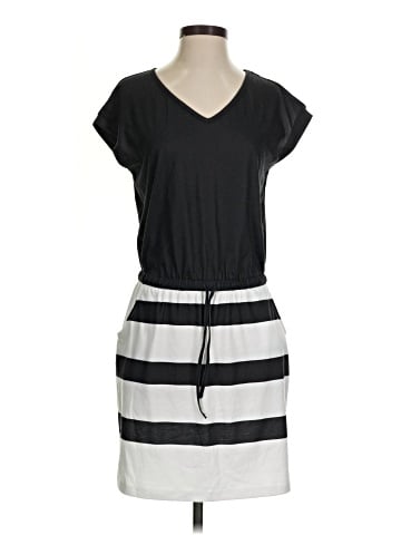 Ofeefan Casual Dress (view 1)