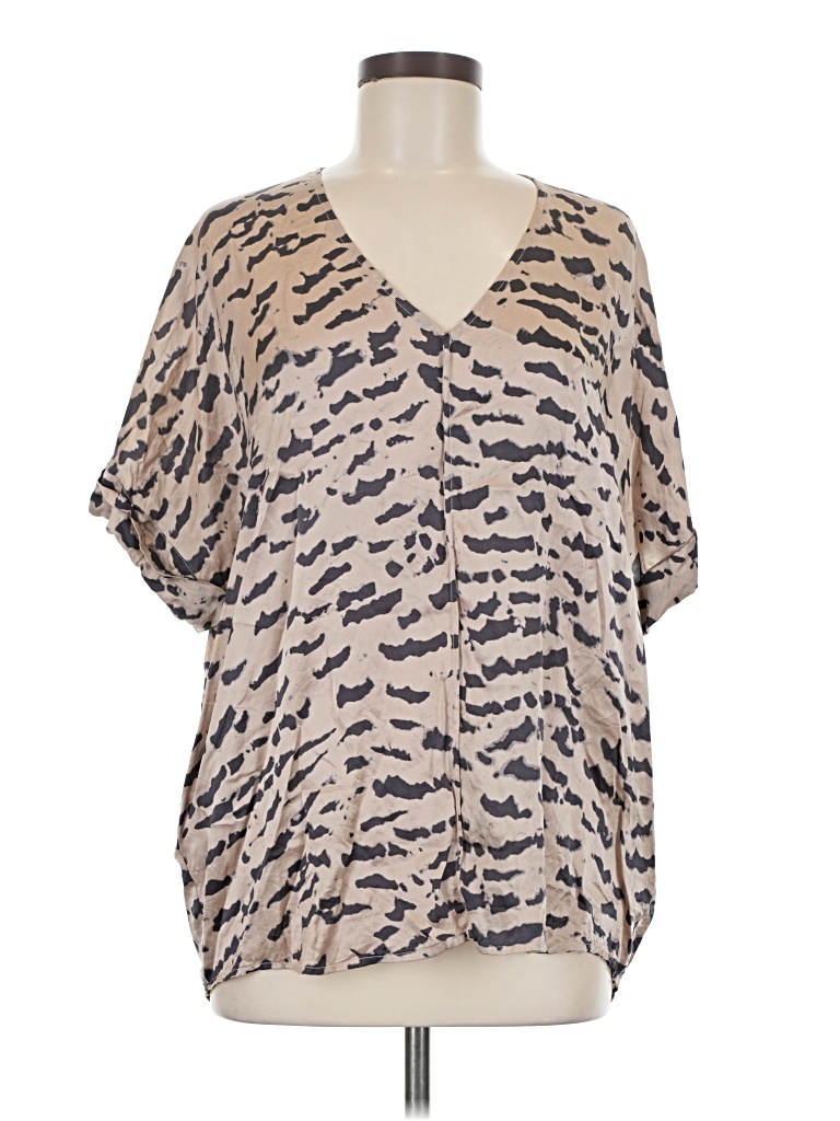 Pre-owned Cabi Short Sleeve Silk Top Tan Animal Print Pattern V-neck Tops