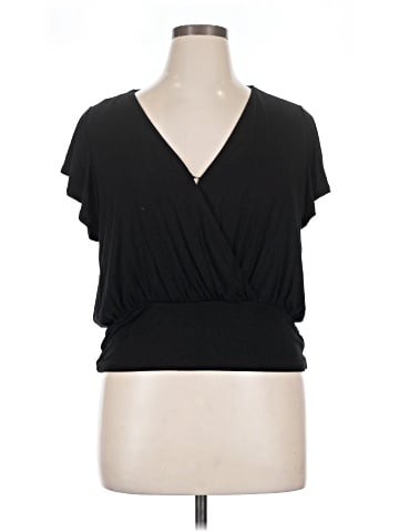 Express Short Sleeve Top (view 1)