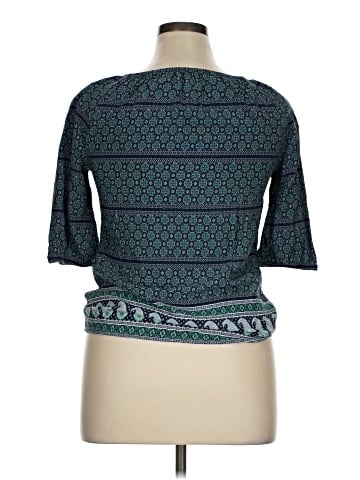 Old Navy 3/4 Sleeve T-Shirt (view 2)