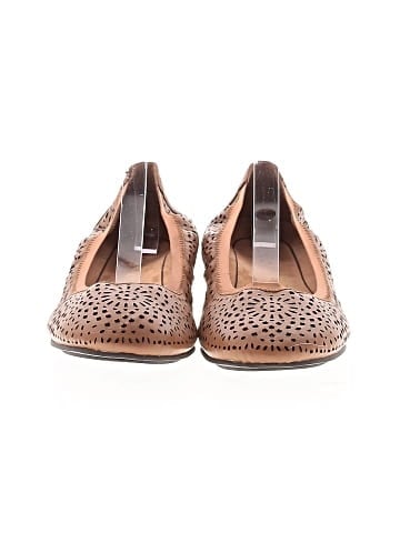 Vionic Flats (view 2)