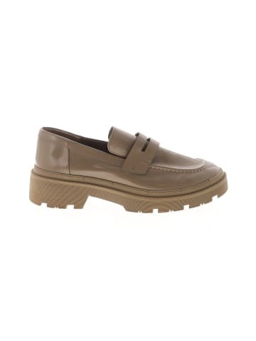 Zara Flats (view 1)