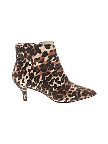 Journee Collection Ankle Boots (view 1)