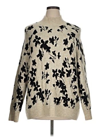 Liz Claiborne Pullover Sweater (view 1)