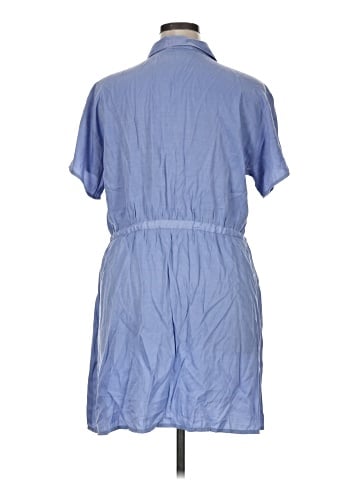 Nine West Short Sleeve Button-Down Shirt (view 2)