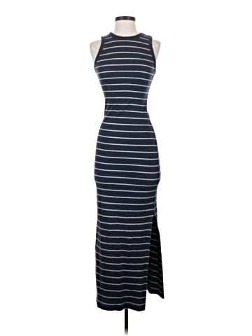Universal Thread Casual Dress (view 1)