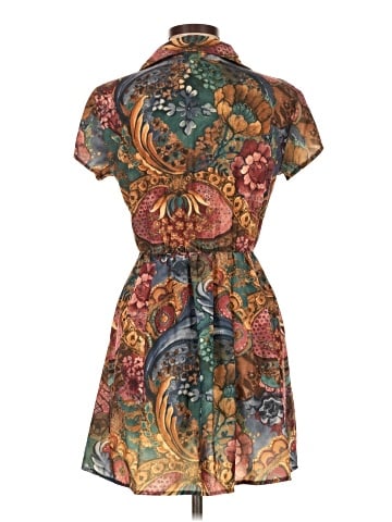 Urban Outfitters Casual Dress (view 2)
