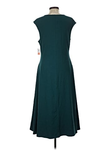 Old Navy Casual Dress (view 2)