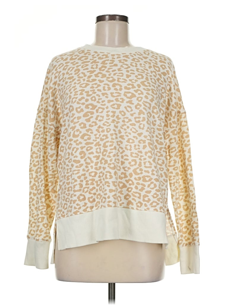 Pre-owned Time And Tru Long Sleeve T-shirt In Ivory