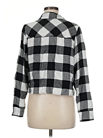 colsie Long Sleeve Button-Down Shirt (view 2)