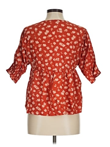 Madewell Puff-Sleeve Button-Front Top in Swiss Dot Happy Hibiscus (view 2)