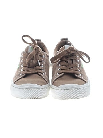 Cariuma Sneakers (view 2)