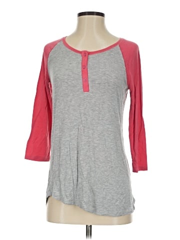 Maurices 3/4 Sleeve T-Shirt (view 1)