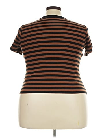Old Navy Short Sleeve T-Shirt (view 2)