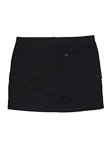 Lee Skort (view 2)