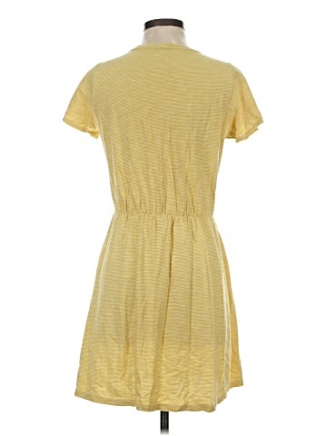 Old Navy Casual Dress (view 2)