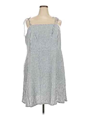 Old Navy Casual Dress (view 1)