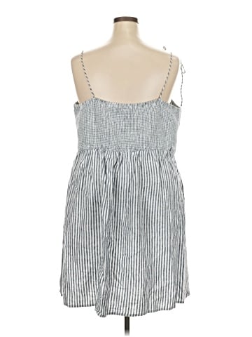 Old Navy Casual Dress (view 2)