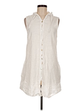 Blanco By Nature Sleeveless Button Down Shirt