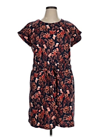 Liz Claiborne Casual Dress (view 1)