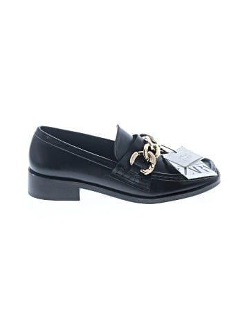 Zara Flats (view 1)
