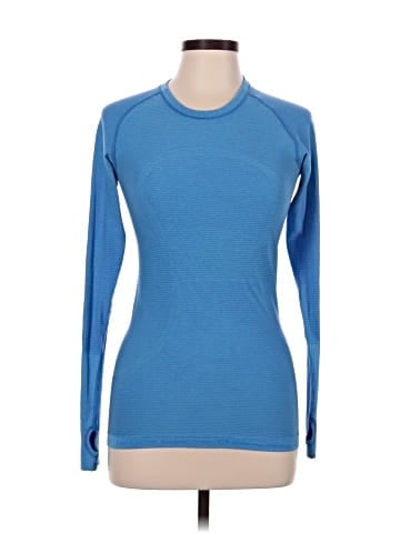 Lululemon Athletica Long Sleeve T-Shirt (view 1)