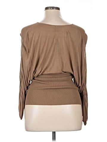 Chelsea & Theodore Pullover Sweater (view 2)
