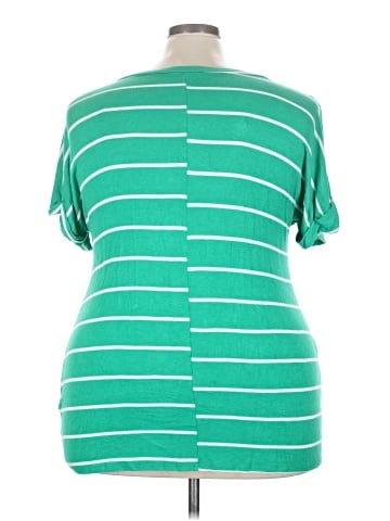 chic soul (chicsoul.com) Short Sleeve T-Shirt (view 2)