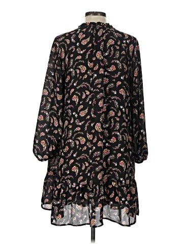 Old Navy Casual Dress (view 2)