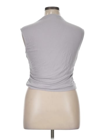 No Boundaries Sleeveless Top (view 2)