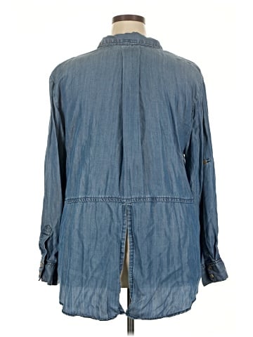 Velvet Heart 3/4 Sleeve Button-Down Shirt (view 2)