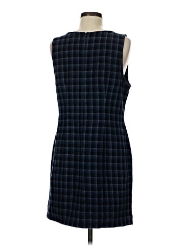 Old Navy Casual Dress (view 2)