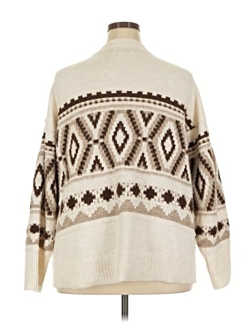 Old Navy Pullover Sweater (view 2)