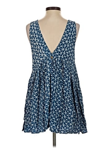 Rip Curl Sleeveless Blouse (view 2)