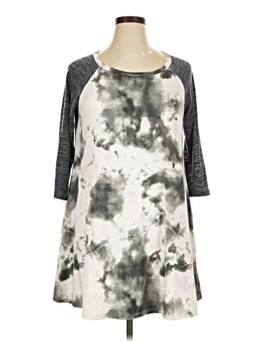 Egy California 3/4 Sleeve Top (view 1)