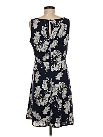 Ann Taylor LOFT Outlet Cocktail Dress (view 2)
