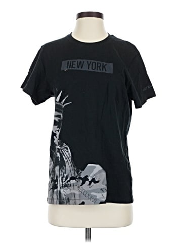 Uniqlo Short Sleeve Top (view 1)
