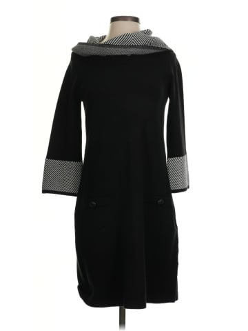 Jessica Howard Poncho (view 1)