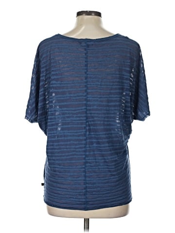 Rock & Republic Short Sleeve T-Shirt (view 2)