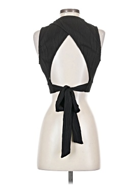 Unbranded Sleeveless Top (view 2)