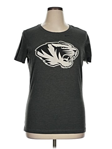 Nike Short Sleeve T-Shirt (view 1)