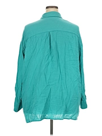 Old Navy Long Sleeve Button-Down Shirt (view 2)