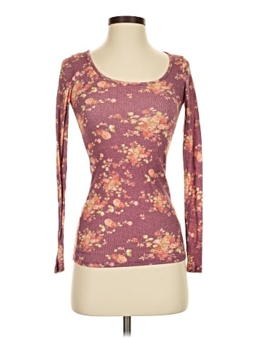 Kirra 3/4 Sleeve T-Shirt (view 1)