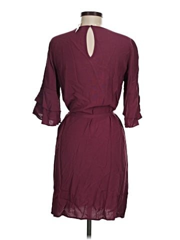 Old Navy Casual Dress (view 2)