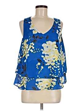 Liz Claiborne Career Sleeveless Blouse (view 1)