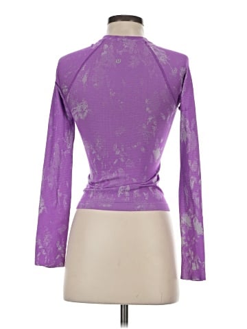 Lululemon Athletica Long Sleeve T-Shirt (view 2)