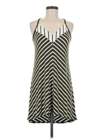 Laila Jayde Casual Dress (view 1)