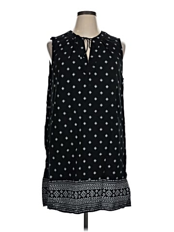 Old Navy Casual Dress (view 1)