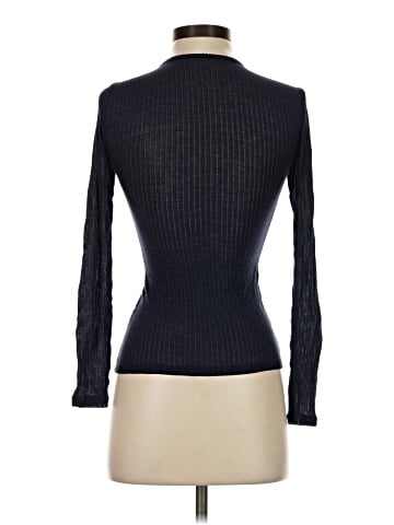 HEATTECH Long Sleeve T-Shirt (view 2)