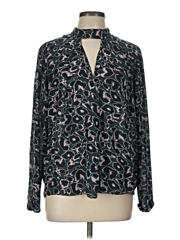 Romeo & Juliet Couture Long Sleeve Blouse (view 1)